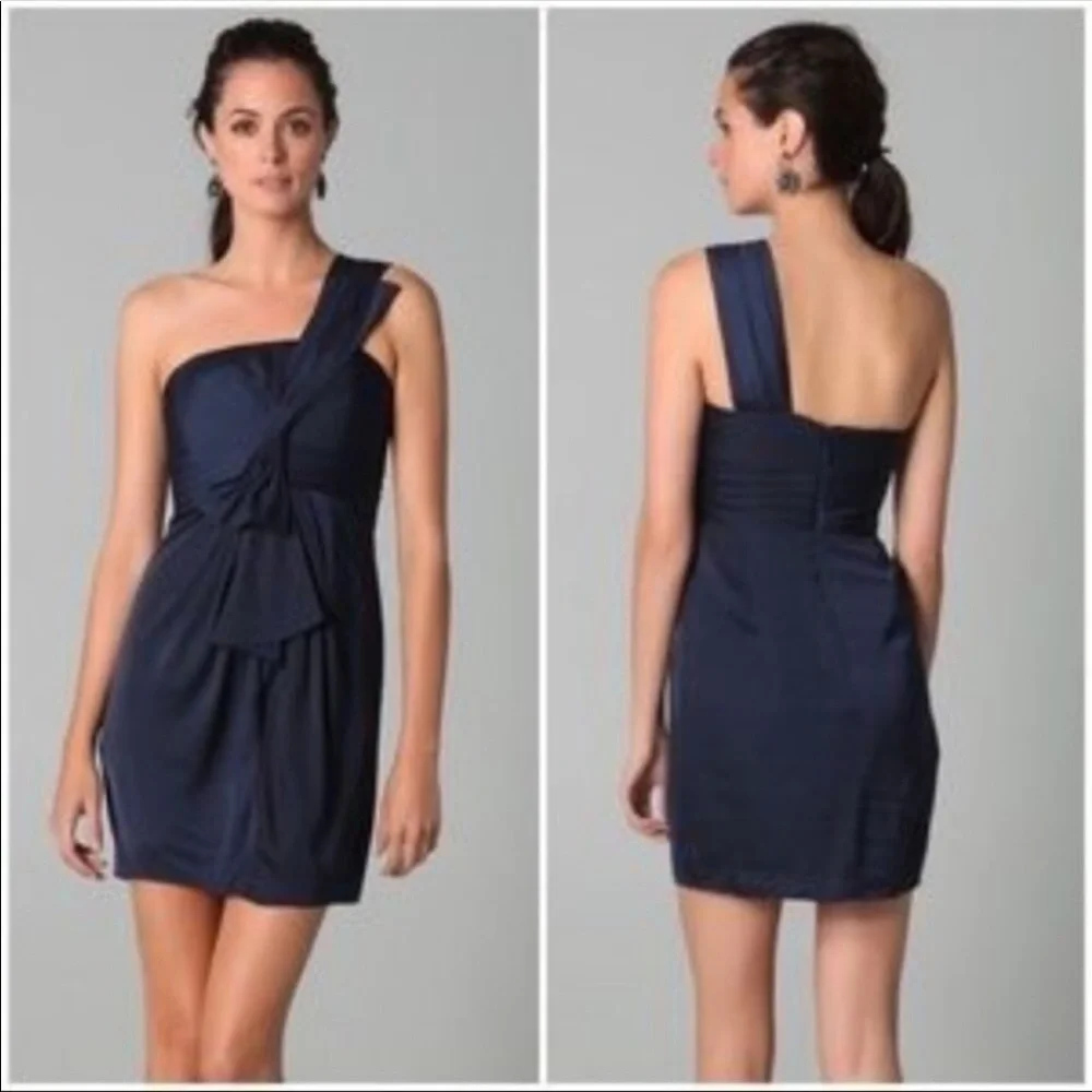 ✨ Moving sale 🚗- BCBG Maxazaria Hot Pink One Shoulder Palais Dress, 4 - Picture 2 of 11